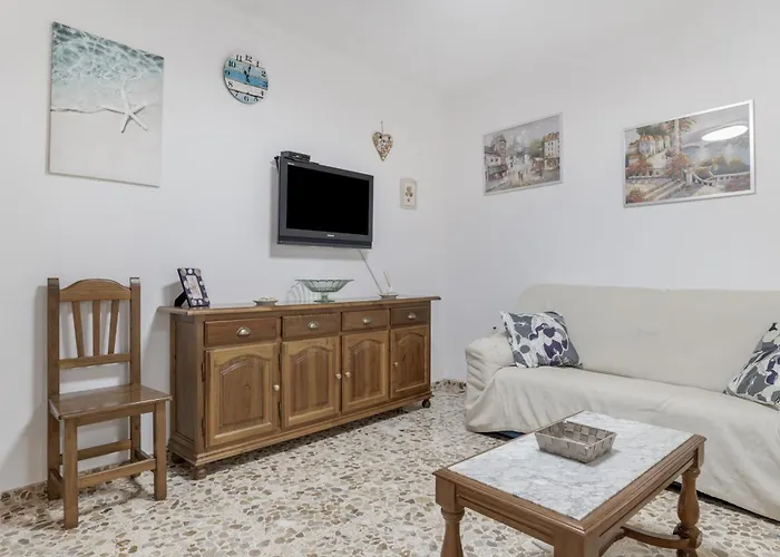 Casa Grande En El Centro De Conil Apartamento *