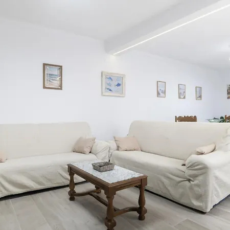 アパート Casa Grande En El Centro De Conil コニル・デ・ラ・フロンテラ