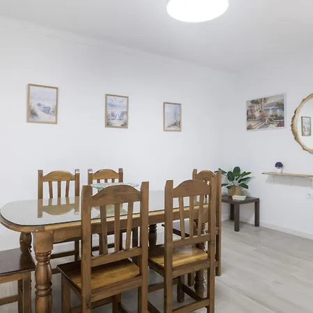 Casa Grande En El Centro De Conil コニル・デ・ラ・フロンテラ